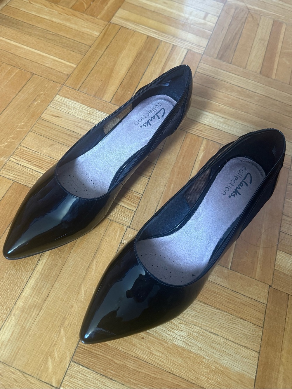 Clarks Black Patent Kepley Cora Pump - Women's Comfort Slip-Ons